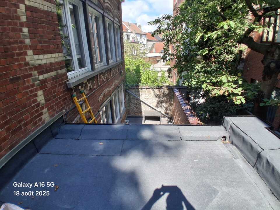 Toiture plate bitume