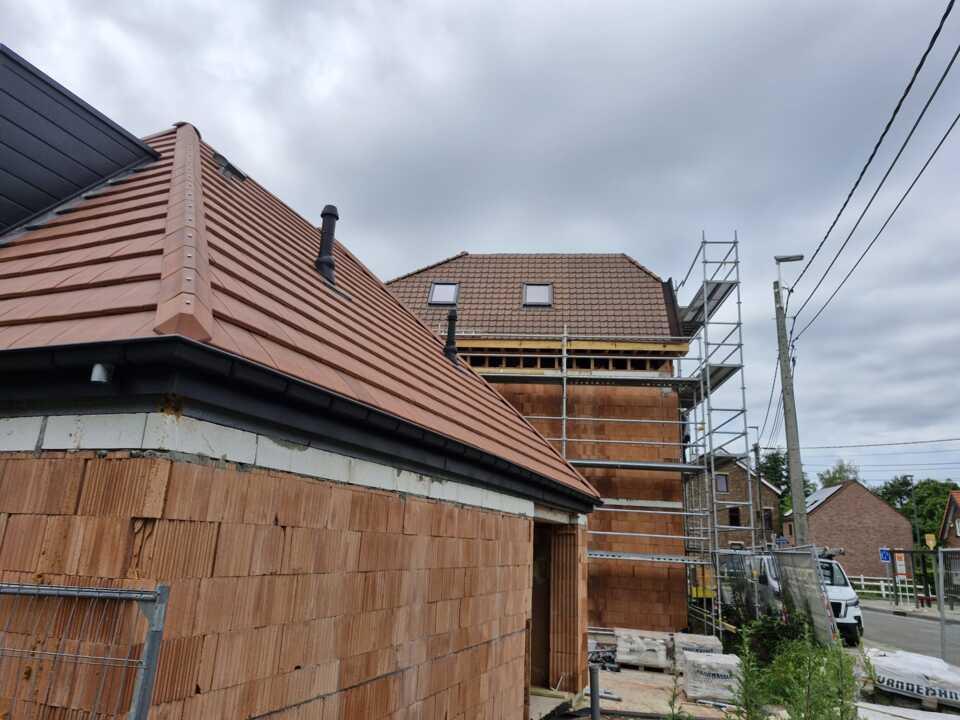 Toiture inclinée tuiles à pignon coupé